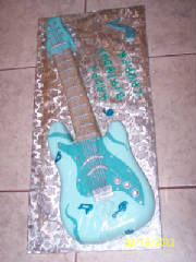 Tealguitarcake.jpg