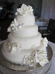 Whiteroseweddingcake.JPG