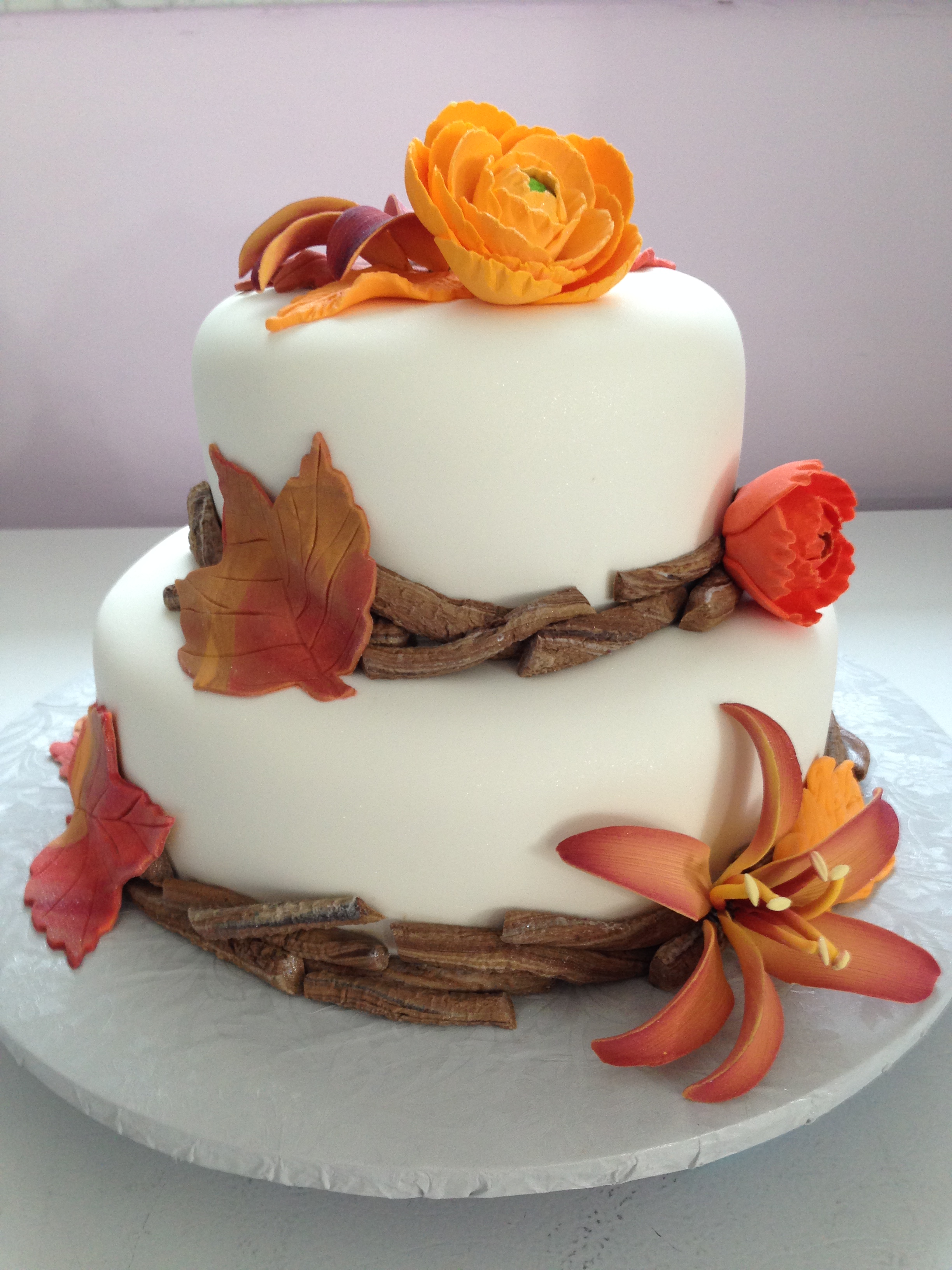 Autumnthemedweddingcake.jpg