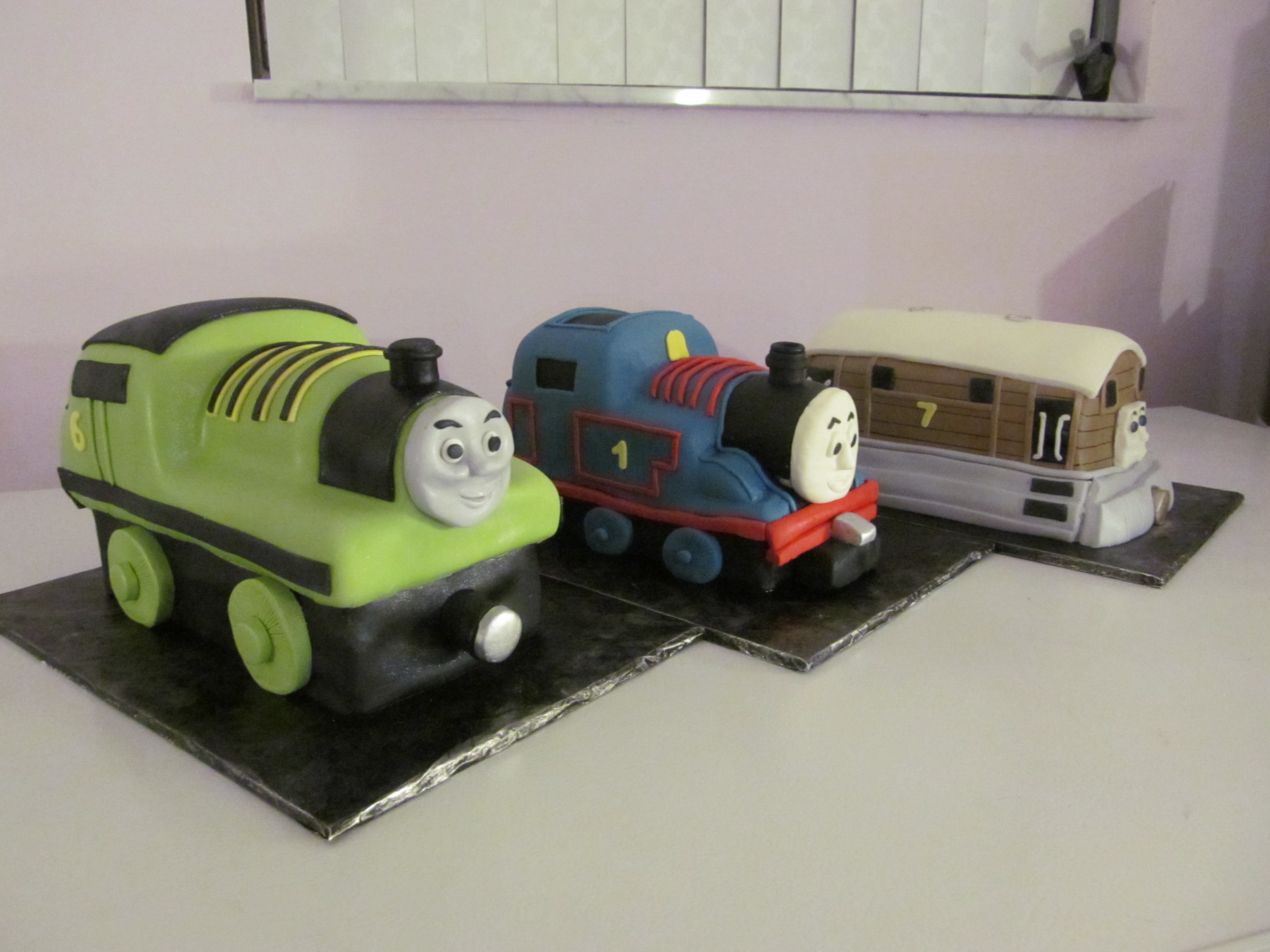 Thomasthetraincake.JPG
